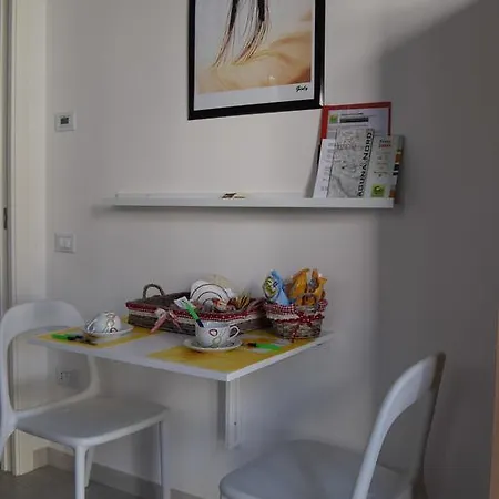 Casa E Per Lavoro Tessyhouse Bed & Breakfast *