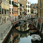 Casa E Per Lavoro Tessyhouse Spinea