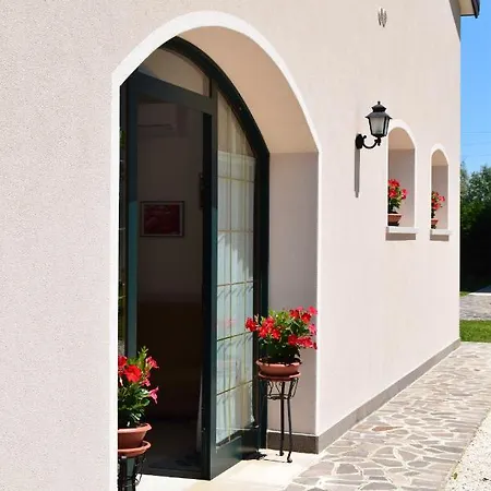 Casa E Per Lavoro Tessyhouse فندق مبيت وإفطار مخرج سبينيا